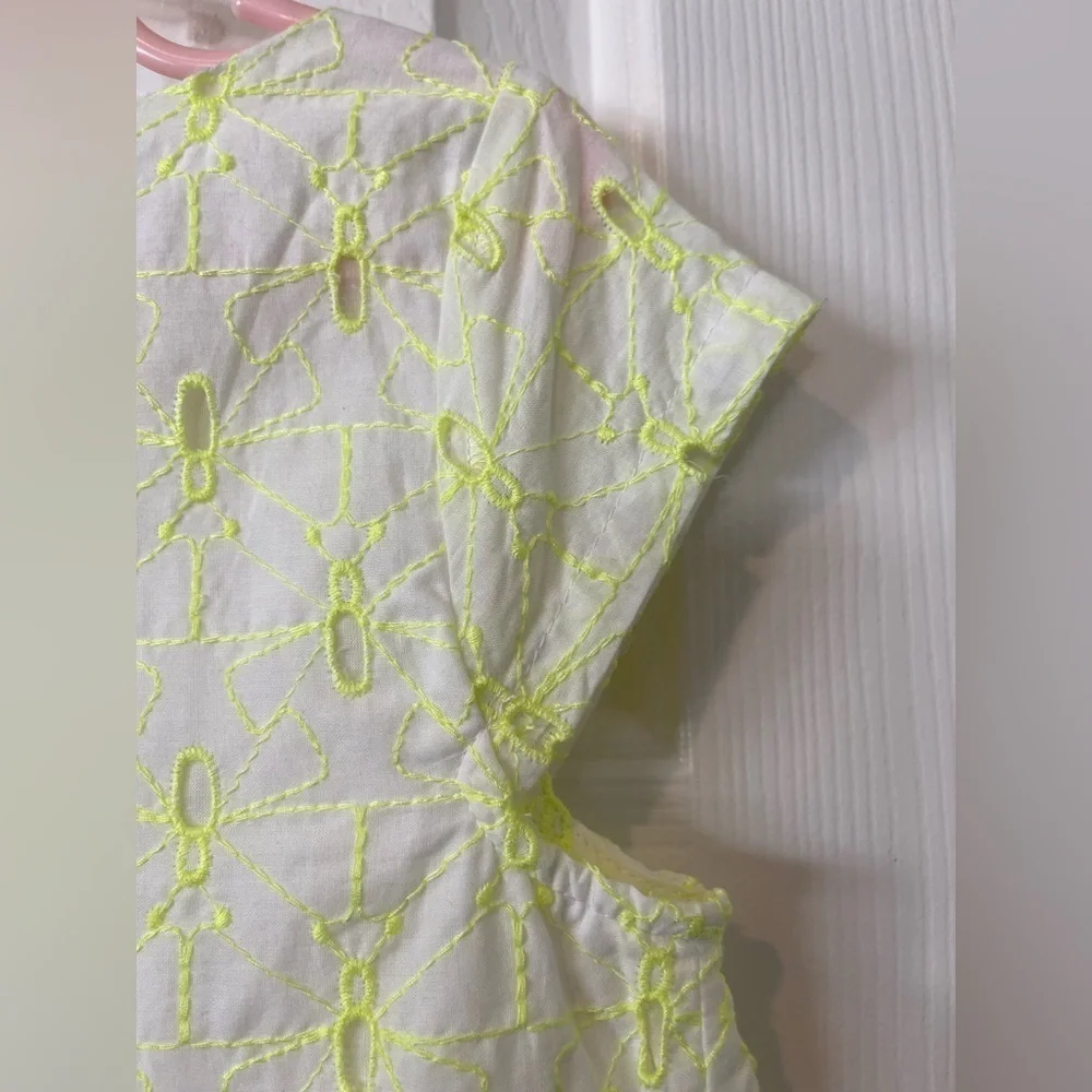Girls size 6 white with yellow design dress from Gymboree, NWT